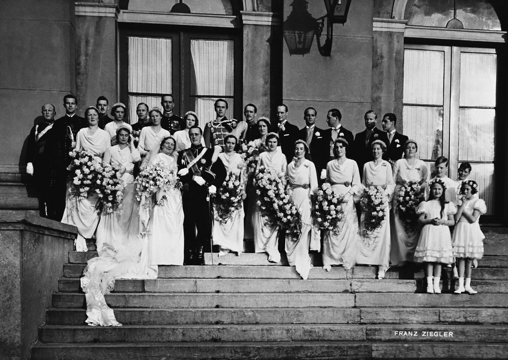 1937: Princess Juliana of Holland and Prince Bernhard Zur Lippe-Biesterfeld